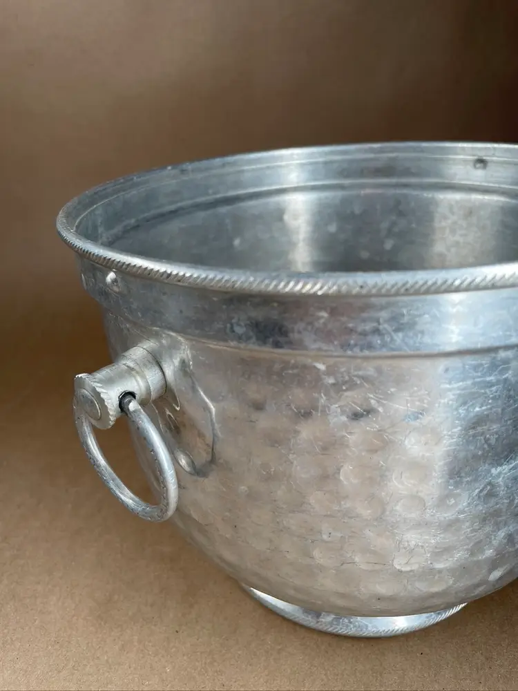 Hammered Metal Ice Bucket Lid Italy 8 Everlast Hand Forged Coasters