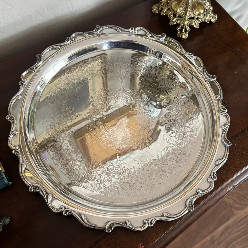 🐇Vintage Intl Silver Co Webster Wilcox Scroll Edge Ornate Etched 14” Round Tray
