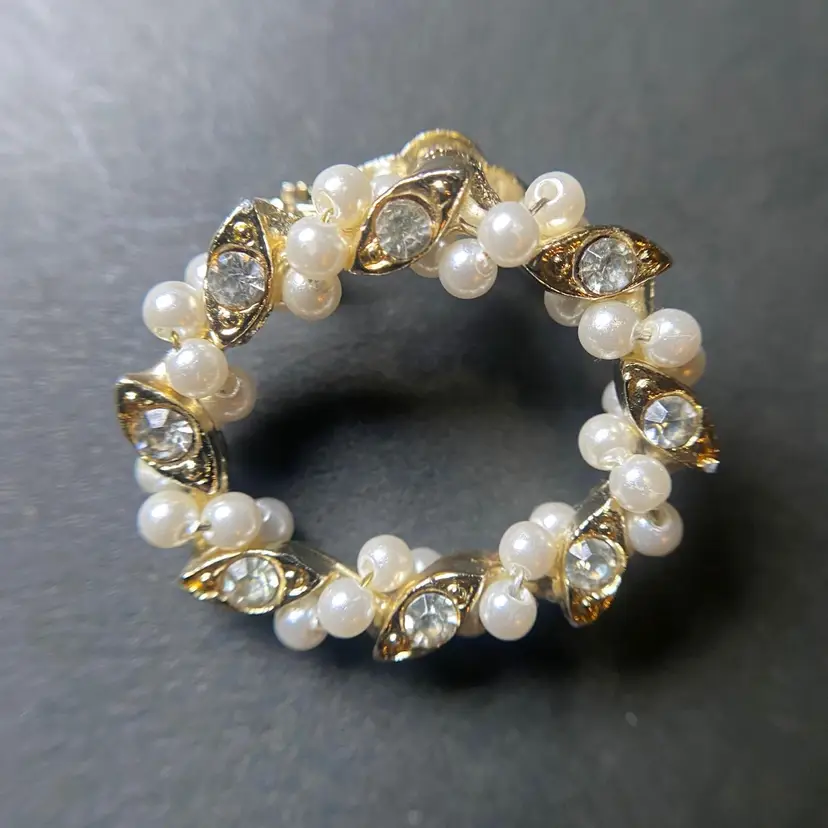 VTG Small Pin Brooch Faux Pearl Clear Rhinestone Gold Tone