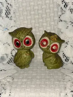 Hong Kong Green Owls Salt And Pepper Shakers 1970s