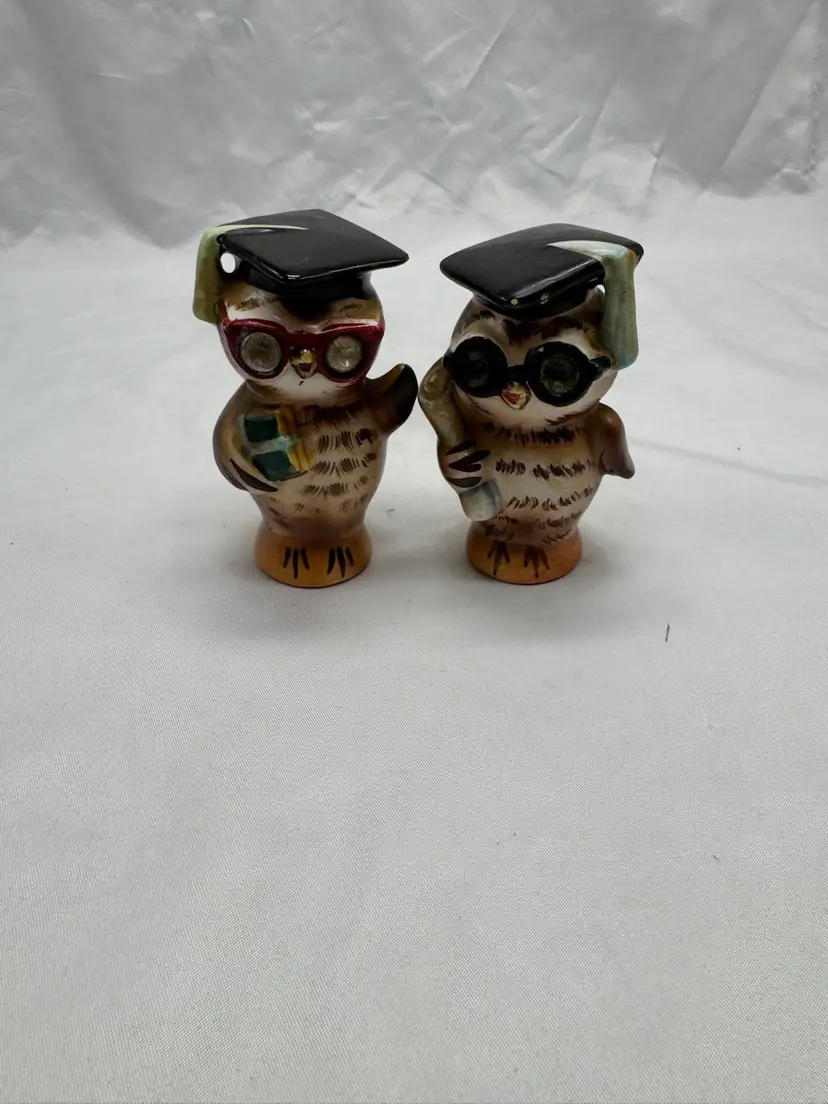 VTG Lefton Ceramic Owl Salt And Pepper Shakers