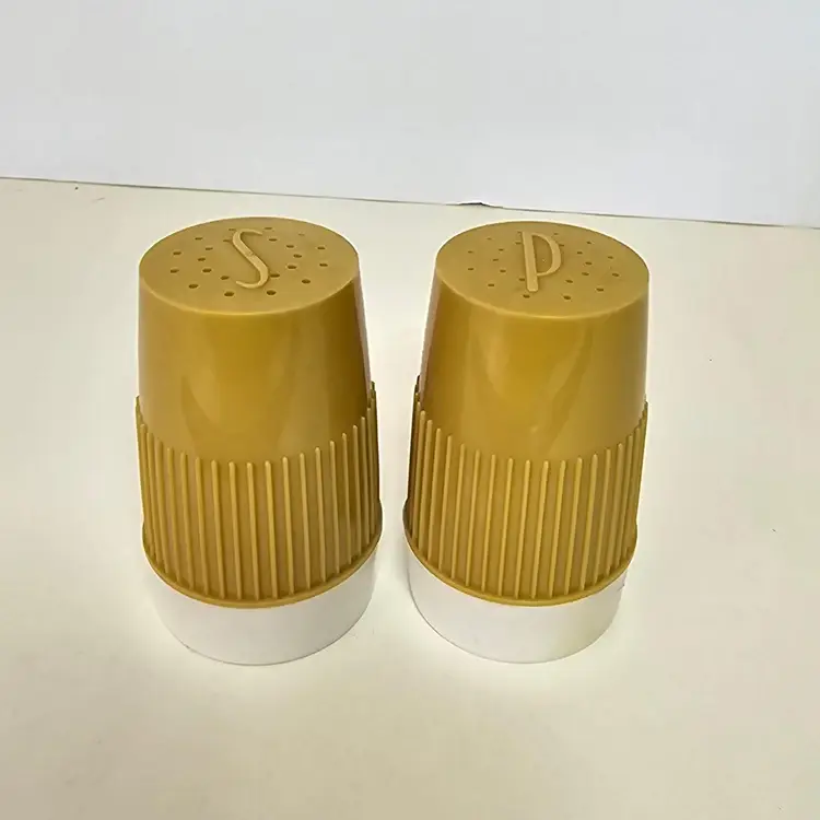 Vintage Plastic Salt & Pepper Shakers.