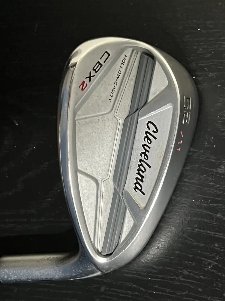 Cleveland CBX2 RH Gap 52 Deg 11 Bounce Project X LZ 5.5 Graphite GP MCC Mid