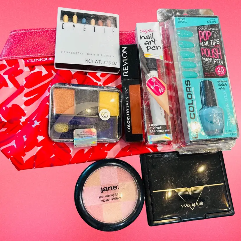 Clinique Cosmetic Bag and Various Brands Beauty Bundle