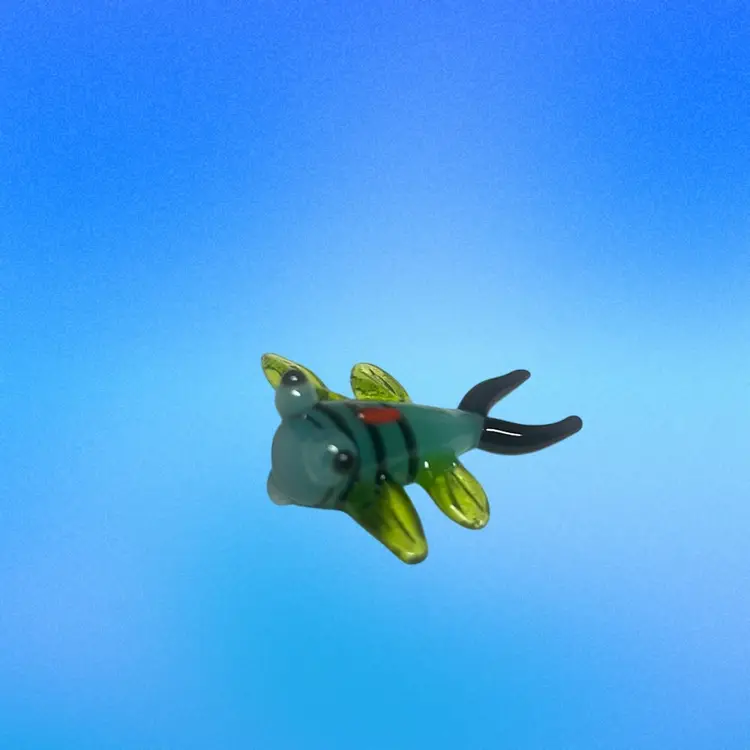 Lamp Works Hand Made Dragonfly.
Green Wings And Greenish/ Blue Body And Black Tail.