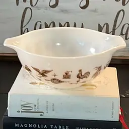 Vintage Pyrex Early American Cinderella Pattern Nesting Mixing Bowl 443 2-1/2 Qt