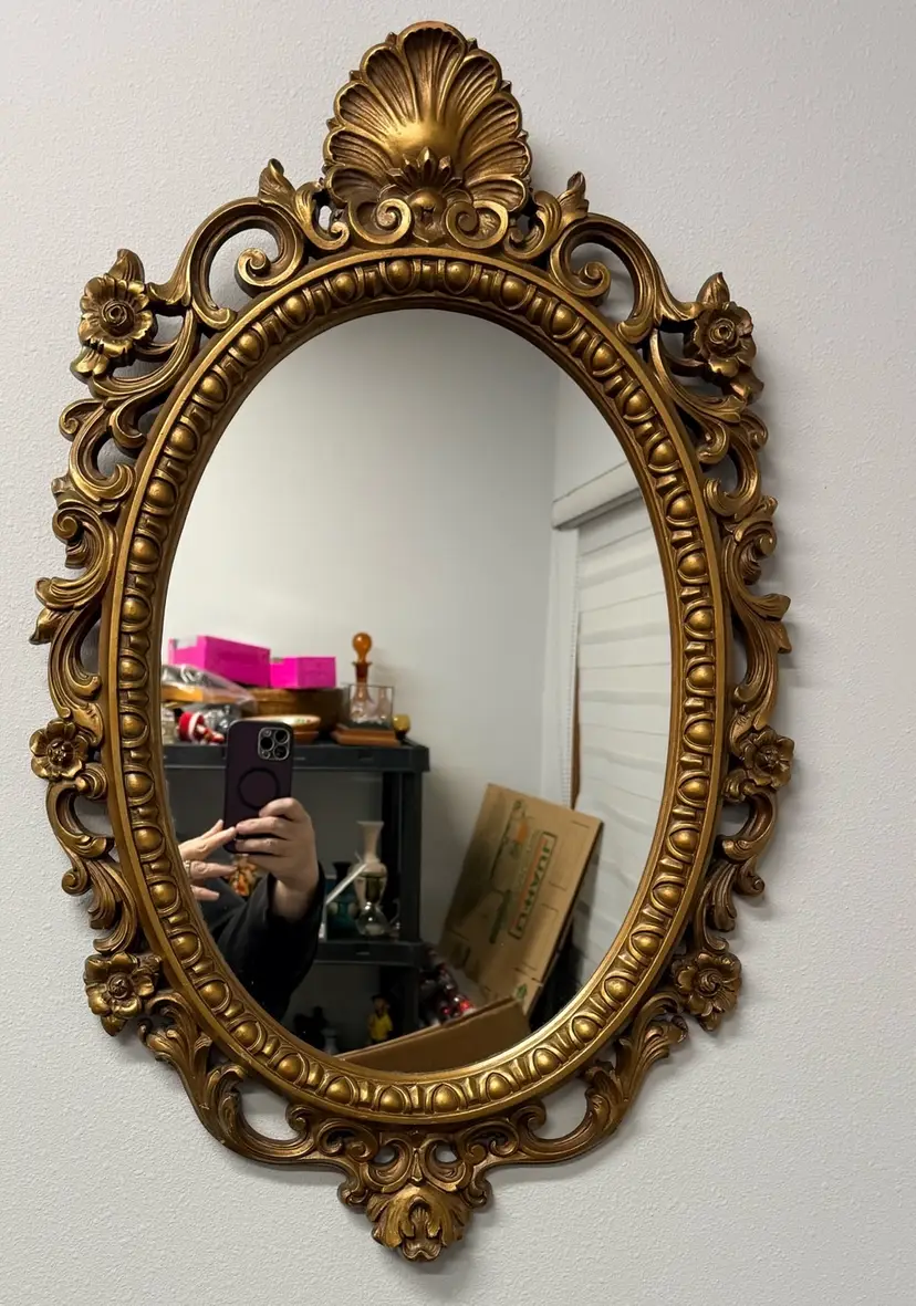 Vintage MCM Ornate Hollywood Regency Wall Mirror R 60-2138 29”x19”