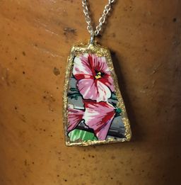 Oodelally Shop Handcrafted Necklace Elvis Collector Plate  7/8in x 1.25in