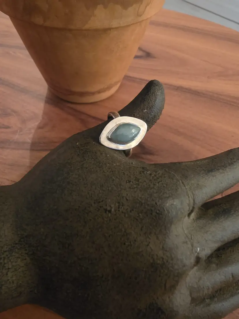 Eye shaped Jade ring (Light Green)