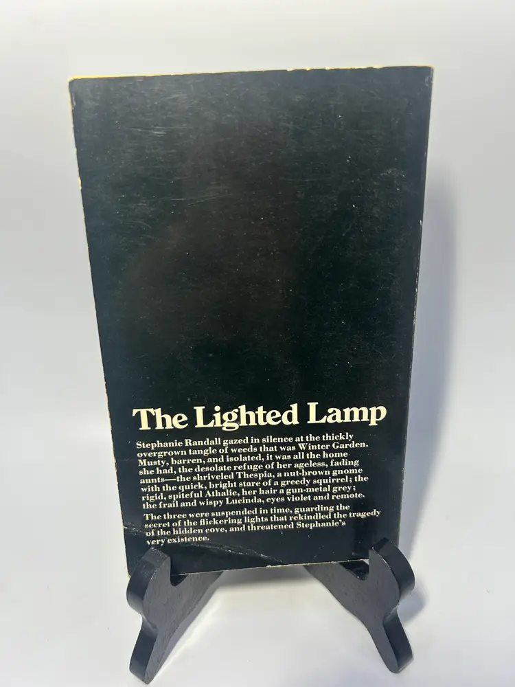 Vintage 'The Lighting Tree' By Jeanne Crecy 1973 Paperback Book Gothic