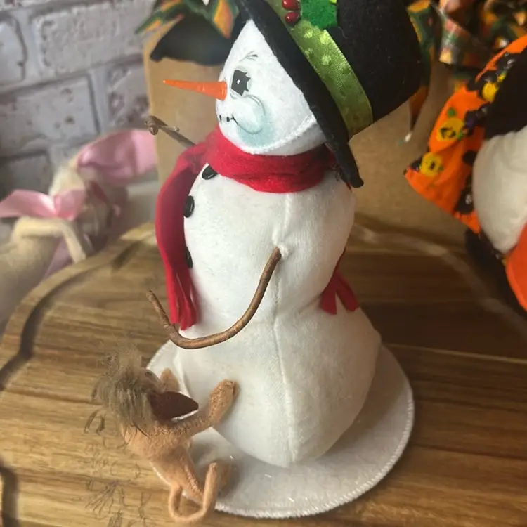 Anna Lee Snowman With The Dog under 20 dollars