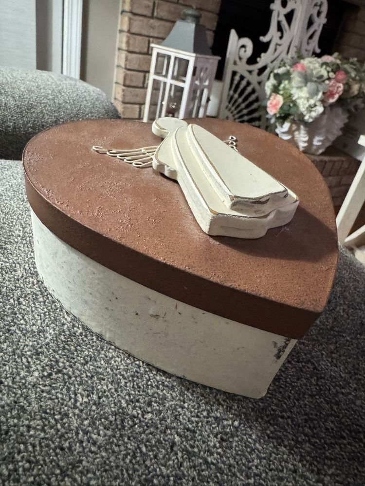 Heart-Shaped Distressed Farmhouse Wooden Angel Trinket Box