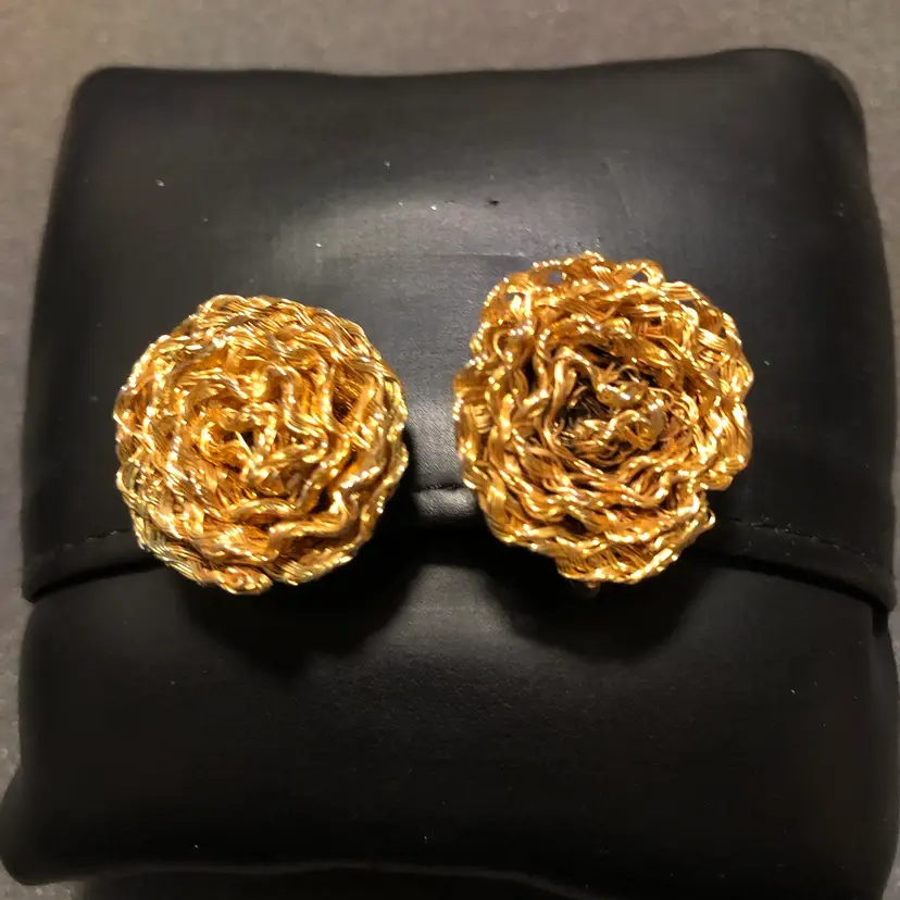 Vintage Vendome Gold-Tone Clip-On Earrings