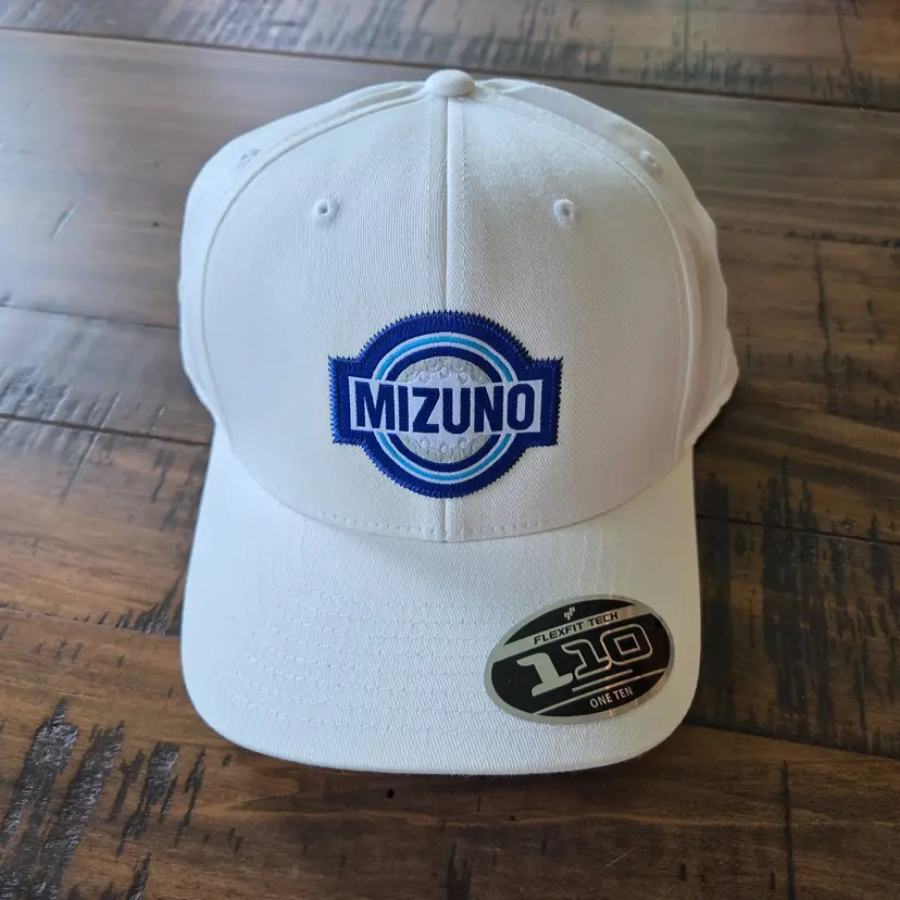 Mizuno snapback cap New