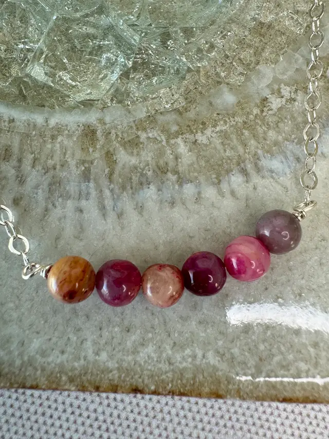 #39 Sterling Silver Chain Necklace With Six Ebonite Tourmaline Gemstones 19”