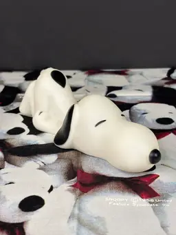 Snoopy Rubber Squeak Toy