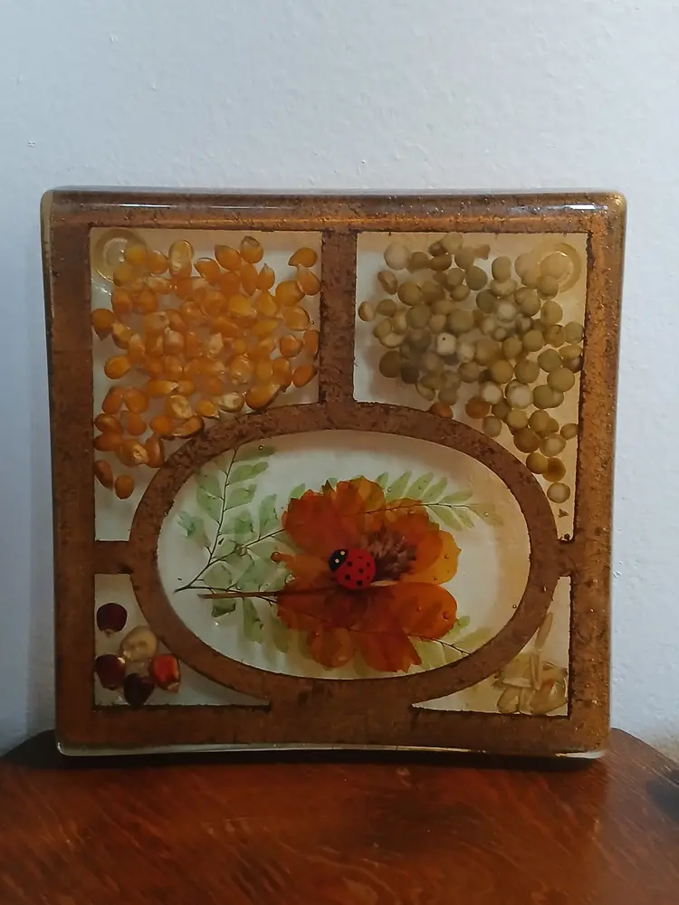 Vintage MCM 1970's Lucite Trivet