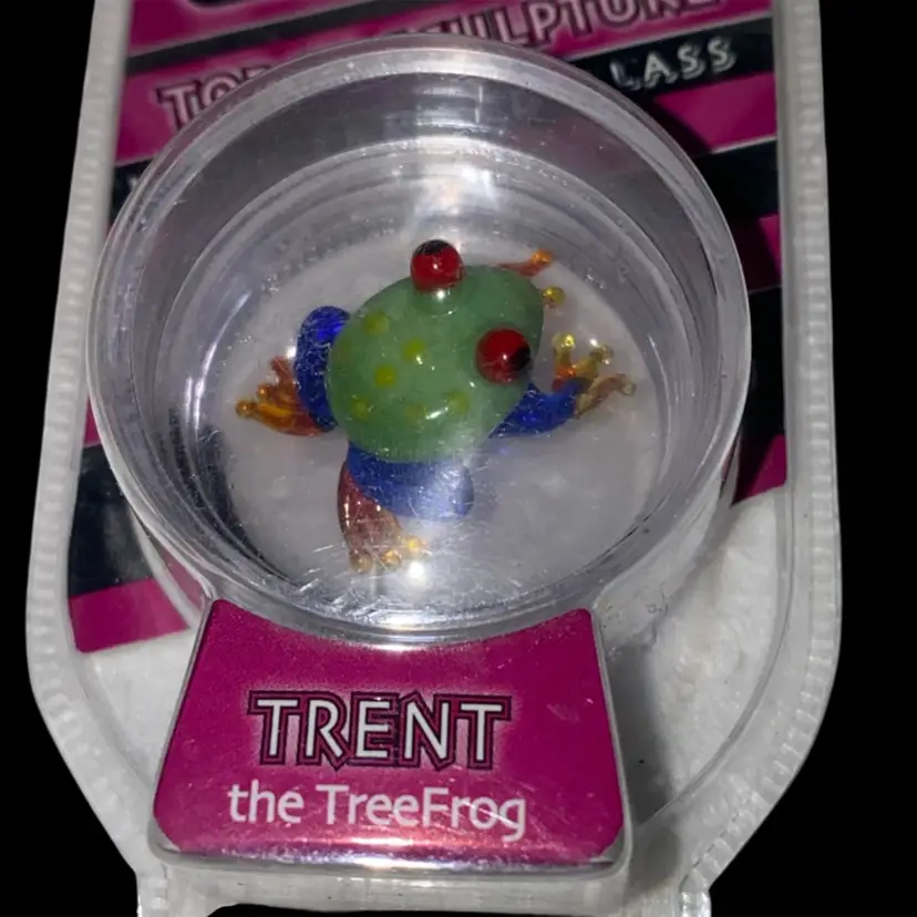 33% Off Sale- Limited Edition Looking Glass Torch Sculpture Trent The Tree frog Front And Back Photos (was $12)