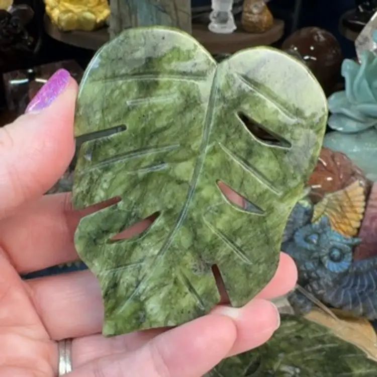 Serpentine Leaf Design A