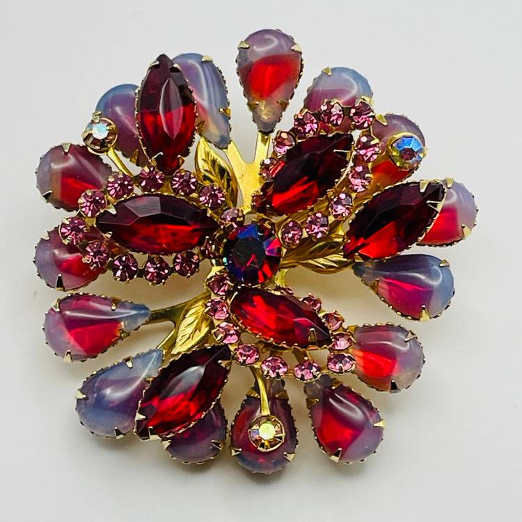 Large Pink Purple Red Rhinestone Gold Tone Brooch Givré Prong Set