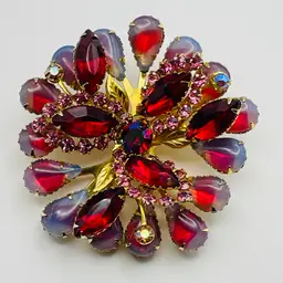 Large Pink Purple Red Rhinestone Gold Tone Brooch Givré Prong Set