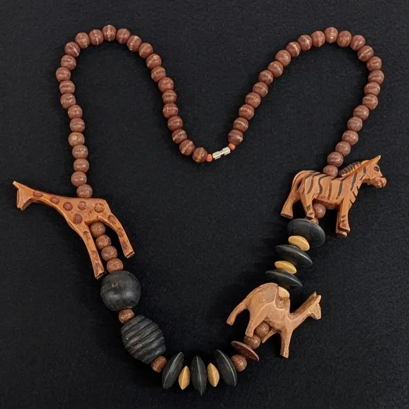 Vintage African Safari Beaded Necklace 3 Carved Wood Zebra Giraffe Camel 29"