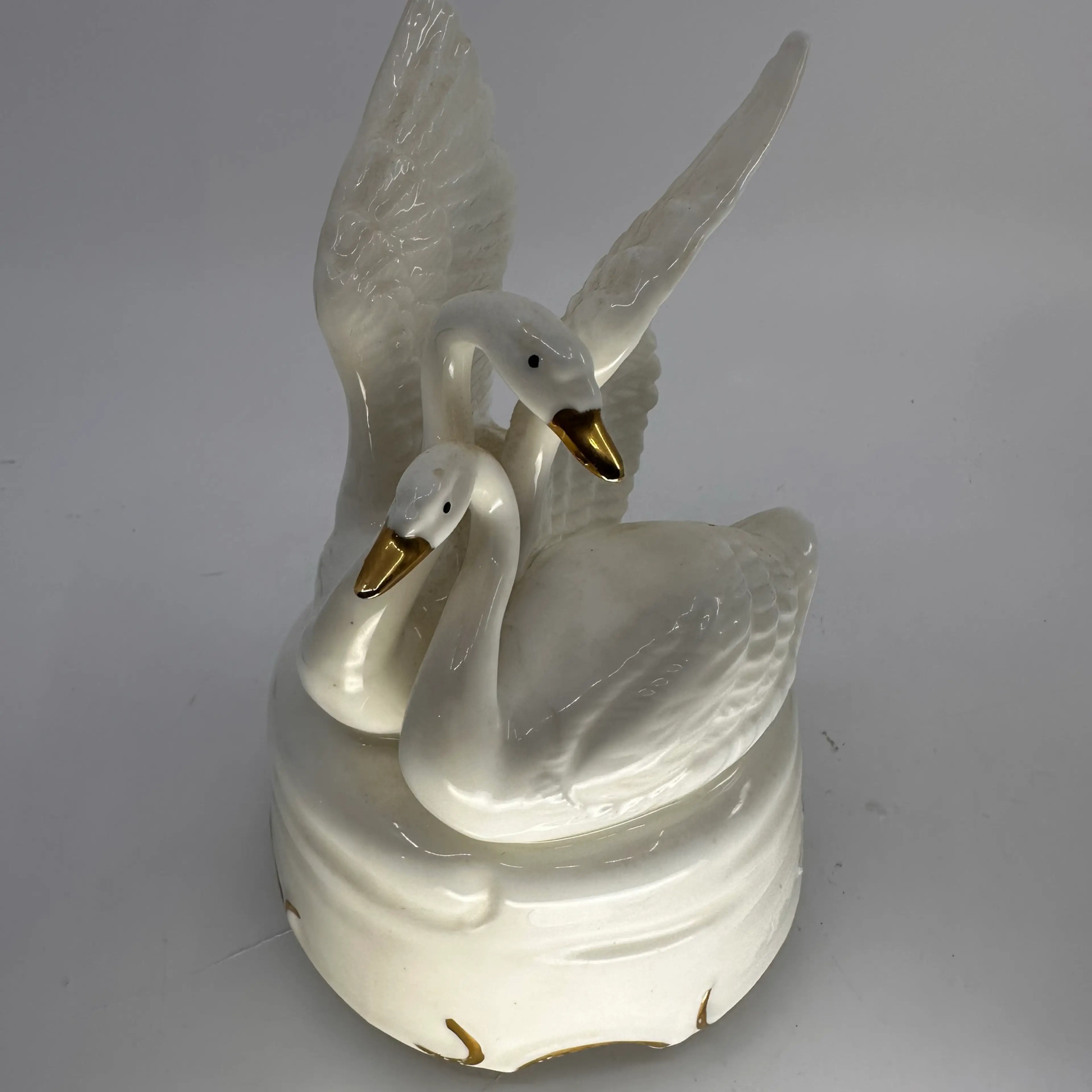 Image 4 of 5