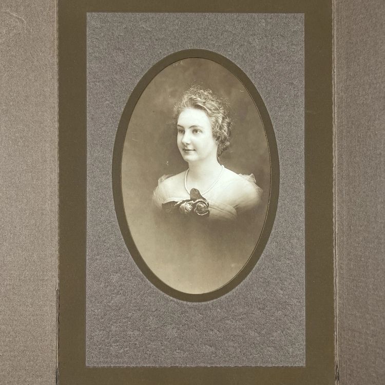 Antique Photo Portrait Young Woman Pearls IDENTIFIED Duke Little Rock Arkansas In Gown With Flowers