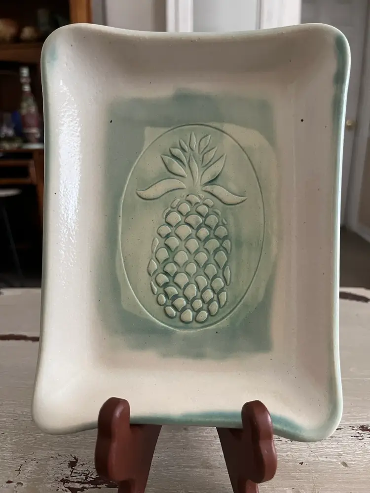 Vintage Signed Hugh Wayne Pineapple Pottery Dish