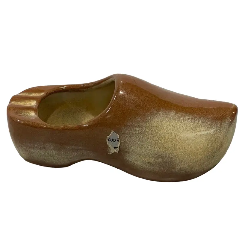 VINTAGE FRANKOMA ART POTTERY #914 HOLLAND DUTCH SHOE ASHTRAY DESERT GOLD