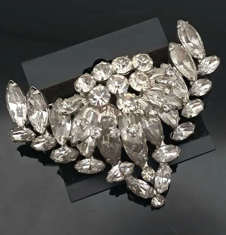 Gorgeous Vintage Clear Rhinestone Pin..Tussy Mussie?
