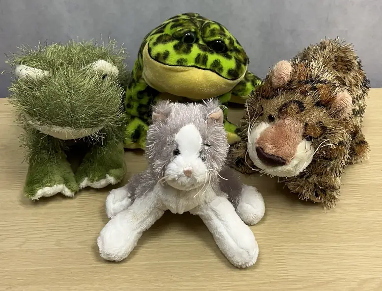 Ganz Webkinz Lot Of 4 Plush Toys Stuffed Frog, Cat, Leopard Frog With Codes Codes