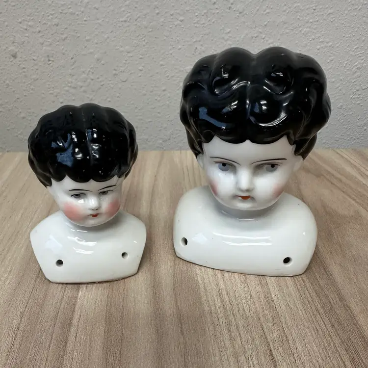 Antique Low Brow Black Hair German Hertwig Porcelain China Doll Shoulder Heads