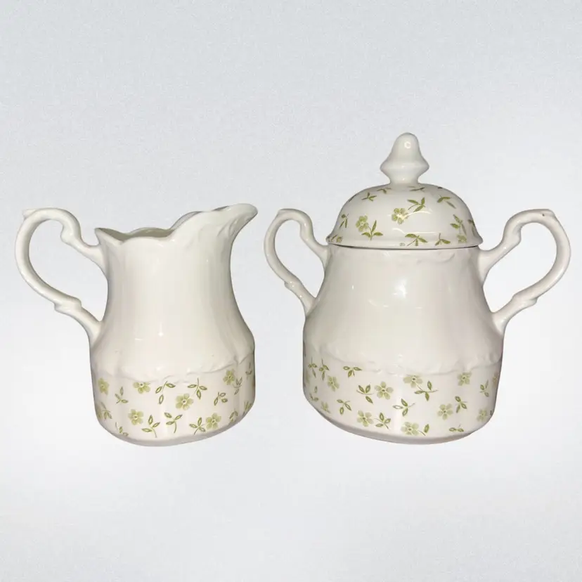 J&G Meakin Sterling Colonial Forget Me Not Creamer & Sugar Bowl Green
