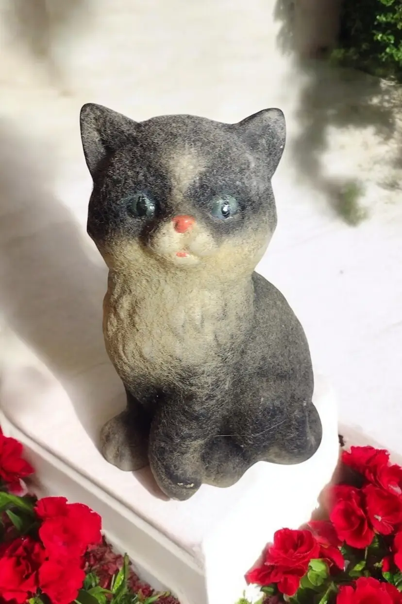 Vintage Flocked Ceramic Cat Figurine Handpainted Features 5.5in Gray