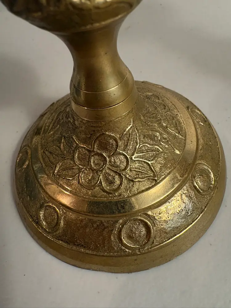 VTG Lacquered Brass Ornate Detailed Floral Pattern Candlestick Holder