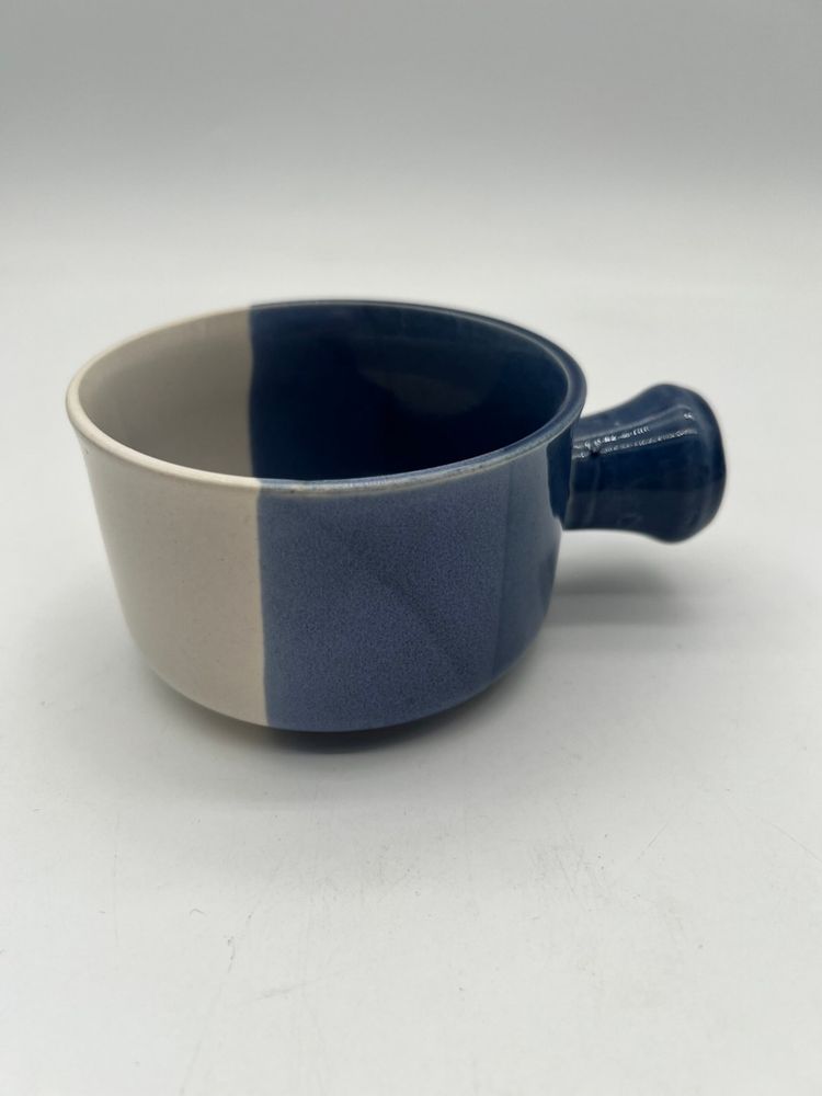 #10 Set Of 4 Two Tone Soup Bowls With Handles