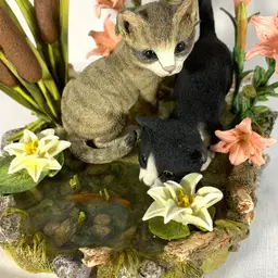 Lenox Afternoon Amazement Cat Pond Flowers Figurine 2001 Sculpture Decor Vintage