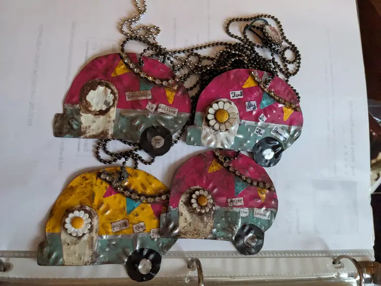 Hippy hearted car dangles