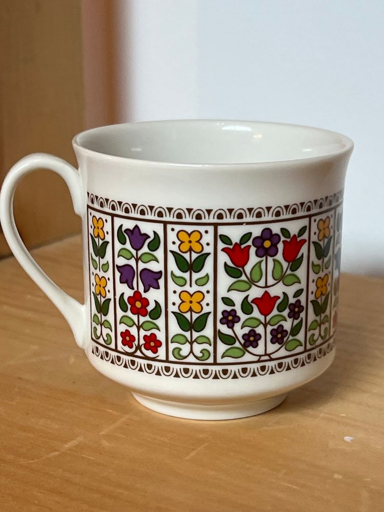Royal Doulton Fireglow Cup