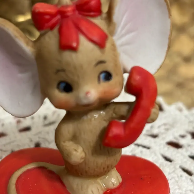 #011- Lefton Telephone Mouse Heart Valentines
