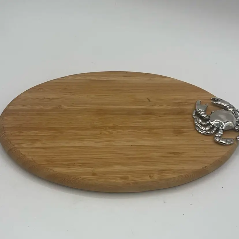 Cutting Board With Silver Crab 10”