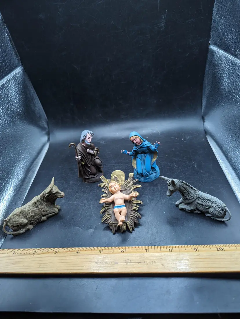 Vintage Plastic Christmas Nativity 5 PC Set Italy Presepio