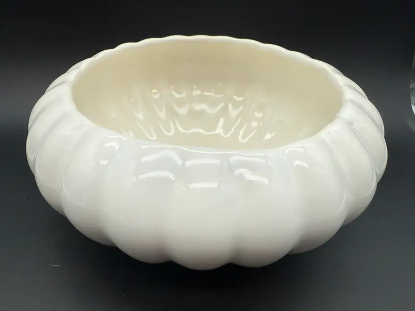Vintage Haeger White Scalloped Ribbed Pottery Planter