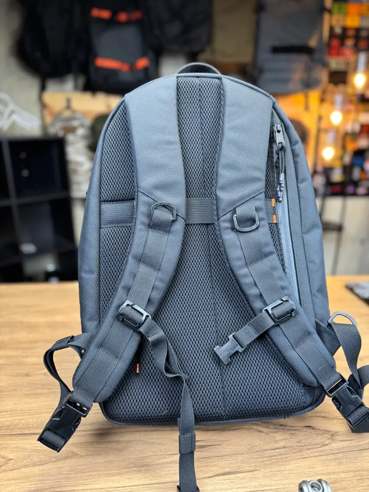 The Brown Buffalo Conceal Pack 21L