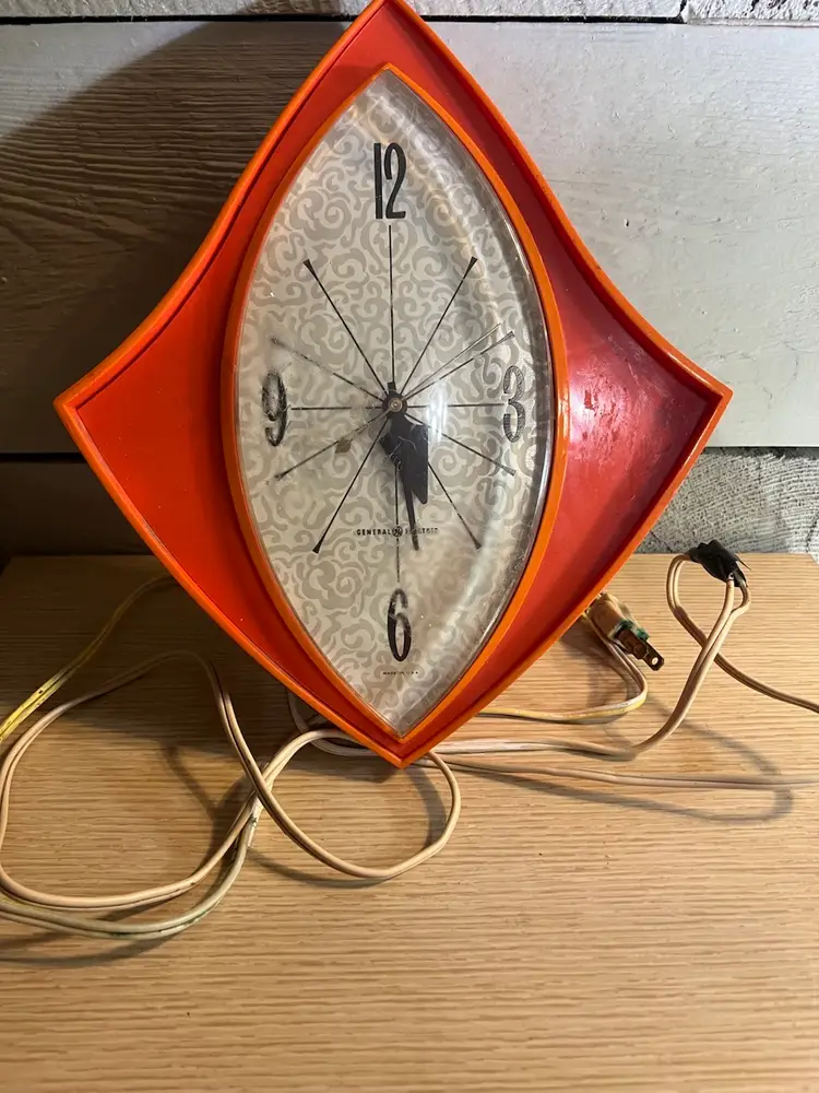 Vintage Wall Clock 1960s MCM General Electric Model 2159 + Atomic Orange Plastic