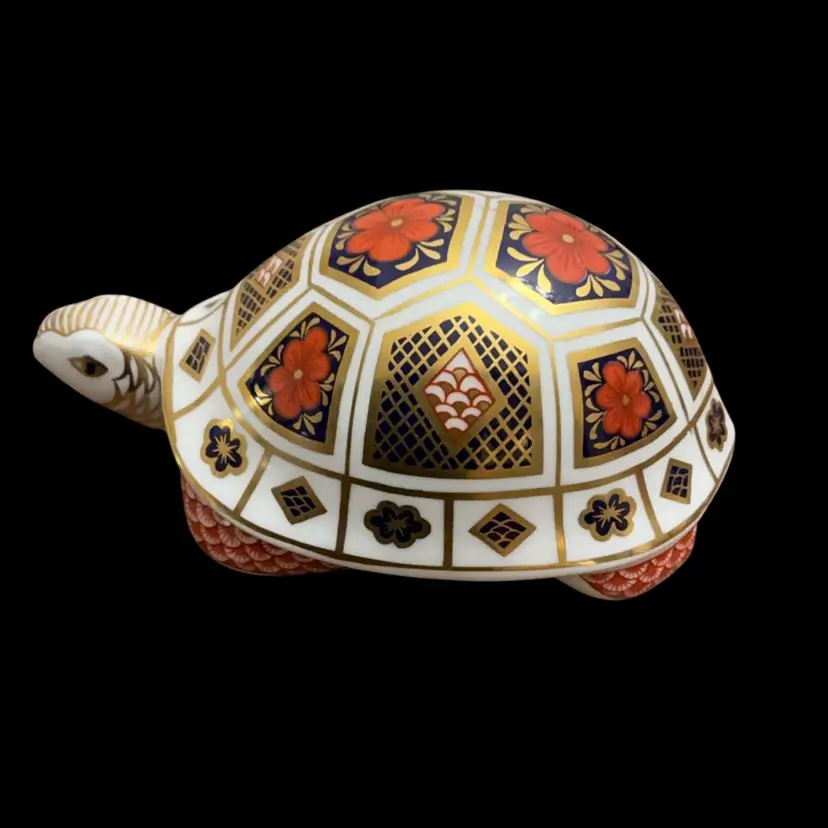 Royal Crown Derby 1989 Imari Turtle 2”x 5”