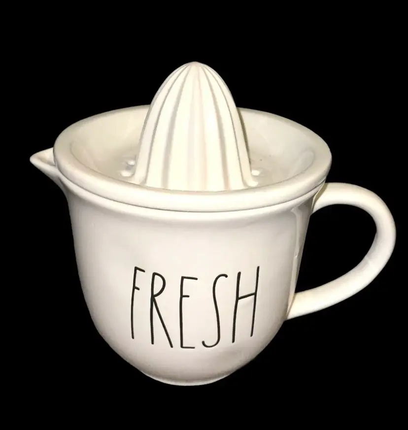 Rae Dunn “FRESH” 3 Cup Juicer With Pitcher Ivory Ceramic Large Letters Farmhouse Decor