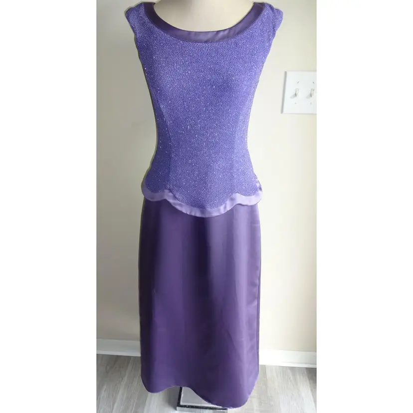 patra lace dress Patra Womens Navy Polyester/Spandex Gown Beaded Lace Back Detail Size –  Picky Thrifter