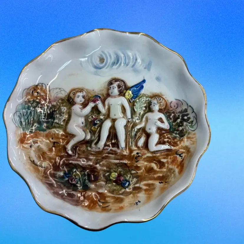 Capodimonte  Cherub Plate